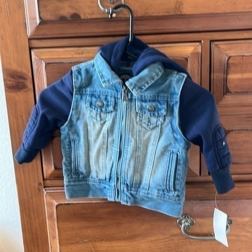 Urban Republic NWT Boy’s Jean Jacket With Hood Size 18 Months